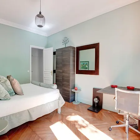 Appartamento Superbe Haussmannien 4br 10p Parc Monceau Parigi