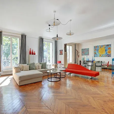 Superbe Haussmannien 4br 10p Parc Monceau *