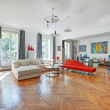 Superbe Haussmannien 4br 10p Parc Monceau
